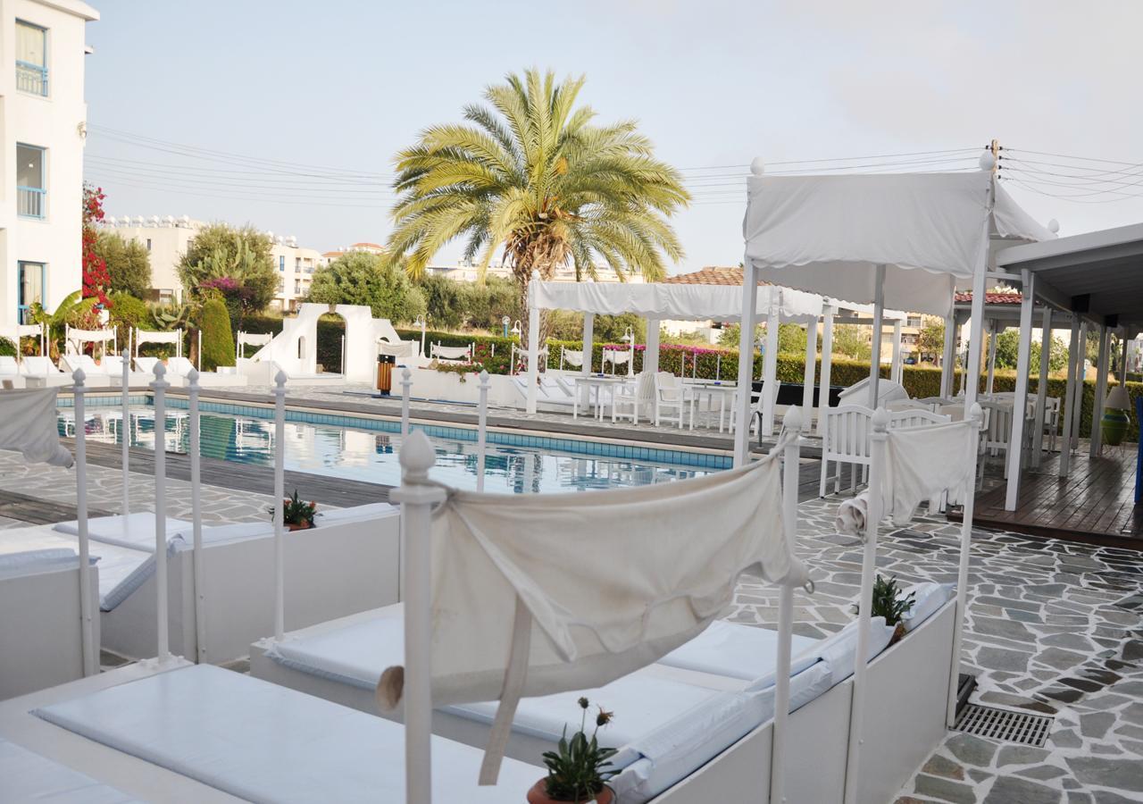 Tasmaria Aparthotel 파포스 외부 사진