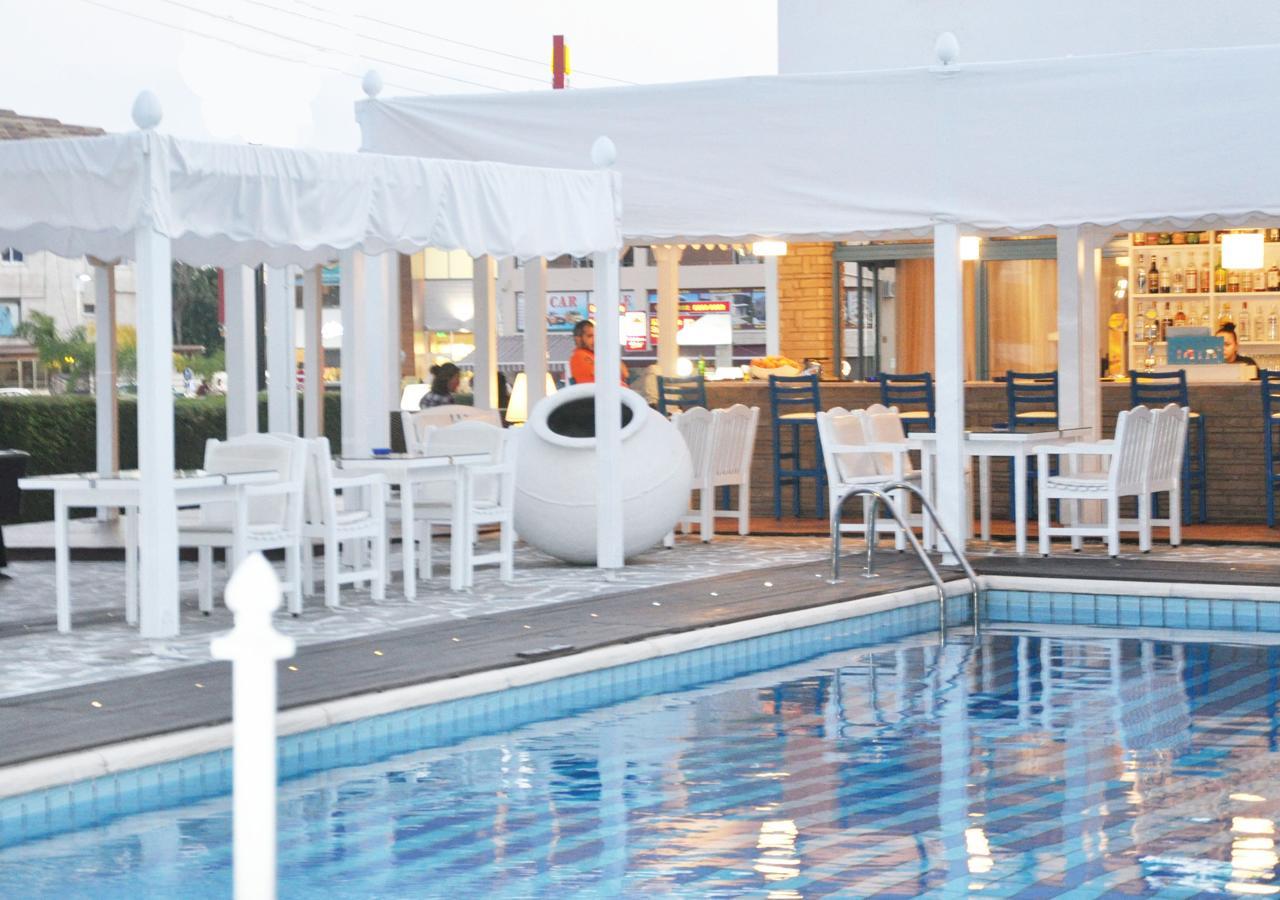 Tasmaria Aparthotel 파포스 외부 사진